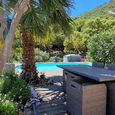 Villa Pramousquier Loft De Charme 2 Piscines Interieure Et Exterieure *